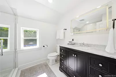 22 S Gillette Avenue, Bayport, NY 11705 - Photo 32