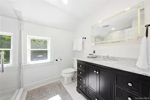 22 S Gillette Ave, Bayport, NY 11705 - Photo 32