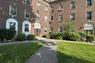 445 Gramatan Ave, Fleetwood, NY 10552 - Photo 2
