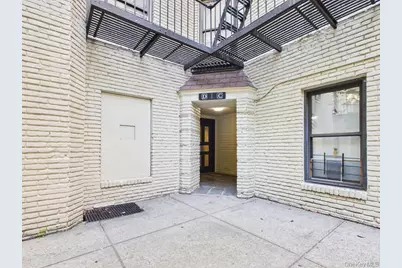 21-37 33rd Street #3D, Astoria, NY 11105 - Photo 2