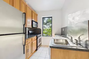 21-37 33rd St, Astoria, NY 11105 - Photo 10