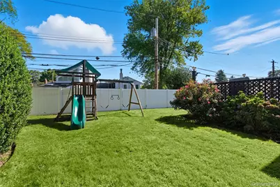 17 Willben Lane, Plainview, NY 11803 - Photo 34