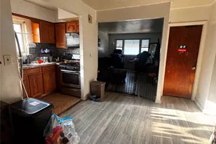 958 E 226th St, Bronx, NY 10466 - Photo 10