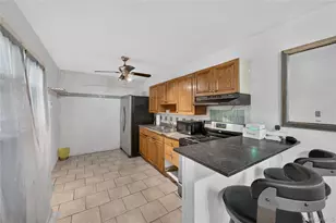 249 Bay Shore Rd, Bay Shore, NY 11706 - Photo 8
