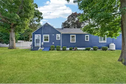 249 Bay Shore Road, Bay Shore, NY 11706 - Photo 20