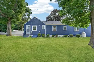 249 Bay Shore Rd, Bay Shore, NY 11706 - Photo 20