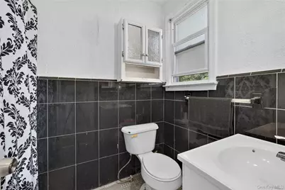249 Bay Shore Road, Bay Shore, NY 11706 - Photo 16