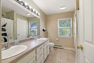 44 Ramblewood Dr, Newburgh, NY 12550 - Photo 14
