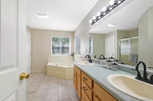 44 Ramblewood Dr, Newburgh, NY 12550 - Photo 18