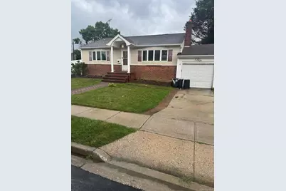 14 Larch Street, Hicksville, NY 11801 - Photo 1