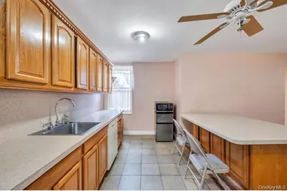 74-45 Yellowstone Boulevard #5G, Rego Park, NY 11374 - Photo 4