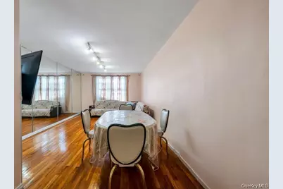 74-45 Yellowstone Boulevard #5G, Rego Park, NY 11374 - Photo 6