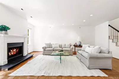 44 Alex Drive, White Plains, NY 10605 - Photo 4