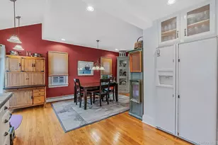 34 Drake St, Malverne, NY 11565 - Photo 6