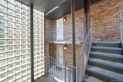 180 Davis Avenue #12A, Bronx, NY 10465 - Photo 4