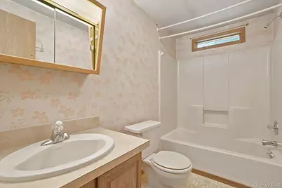 86 Spackenkill Road, Poughkeepsie, NY 12603 - Photo 12