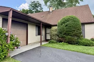 109 Stuyvesant Dr, Port Jefferson Station, NY 11776 - Photo 2