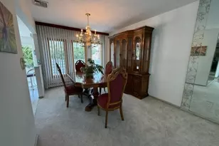 276 N Lewis Ave, Lindenhurst, NY 11757 - Photo 4