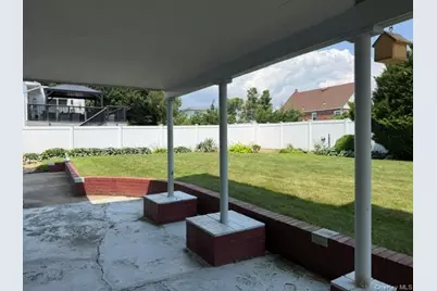 276 N Lewis Avenue, Lindenhurst, NY 11757 - Photo 18