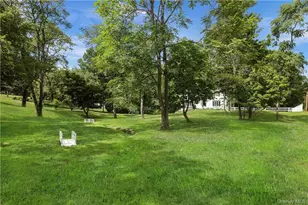 2 Hachaliah Brown Dr, Somers, NY 10589 - Photo 4