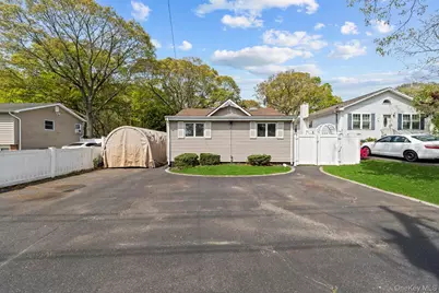 164 Dare Road, Selden, NY 11784 - Photo 2