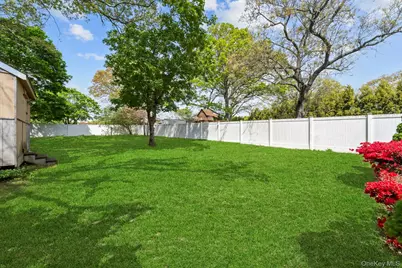 164 Dare Road, Selden, NY 11784 - Photo 8