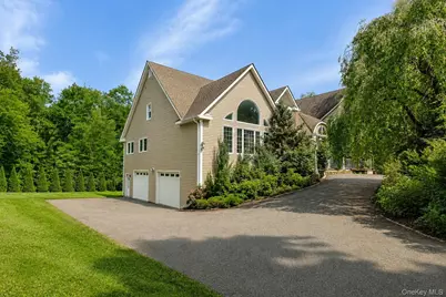 2358 Broad Street, Yorktown Heights, NY 10598 - Photo 4