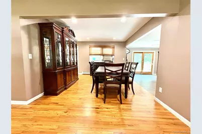 2875 Ocean Avenue, Ronkonkoma, NY 11779 - Photo 16