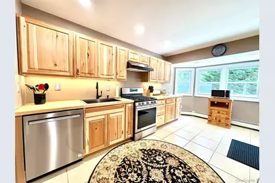 2875 Ocean Avenue, Ronkonkoma, NY 11779 - Photo 8