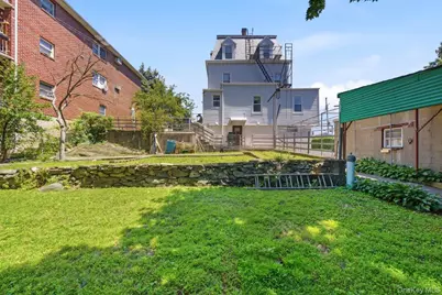 19 Ridgewood Avenue, Yonkers, NY 10704 - Photo 36