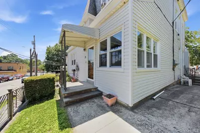19 Ridgewood Avenue, Yonkers, NY 10704 - Photo 6