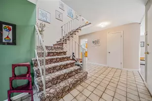 211 Meredith Ln, West Hempstead, NY 11552 - Photo 12