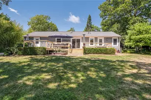 64A N Midway Rd, Shelter Island, NY 11964 - Photo 6