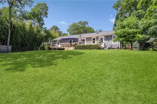 64A N Midway Rd, Shelter Island, NY 11964 - Photo 4