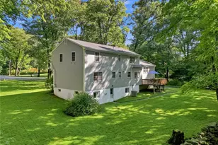 55 Brandon Dr, Mount Kisco, NY 10549 - Photo 2