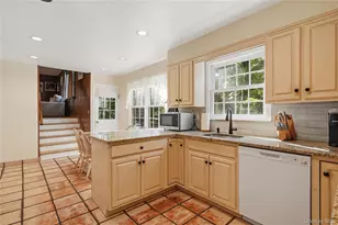 55 Brandon Dr, Mount Kisco, NY 10549 - Photo 10