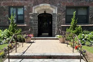 141 Woodmere Blvd, Woodmere, NY 11598 - Photo 2