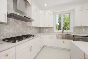 64 Landau Ave, Elmont, NY 11003 - Photo 14