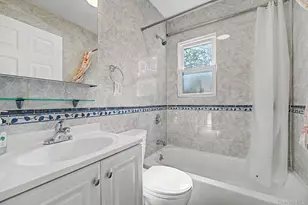 850 Washington St, Franklin Square, NY 11010 - Photo 8