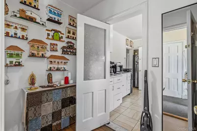 165 Hale Avenue, White Plains, NY 10605 - Photo 26