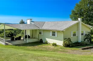 21 Overlook Dr, Pawling, NY 12564 - Photo 4