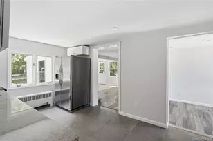 99 Green Ave, Patchogue, NY 11772 - Photo 6