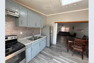 300 Beachview Street, Copiague, NY 11726 - Photo 6