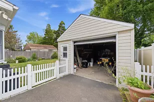 43 Nassau Ave, Plainview, NY 11803 - Photo 16