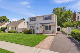 43 Nassau Ave, Plainview, NY 11803 - Photo 18
