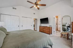 134 Paris Ct, West Islip, NY 11795 - Photo 14