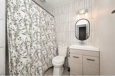 134 Paris Court, West Islip, NY 11795 - Photo 20