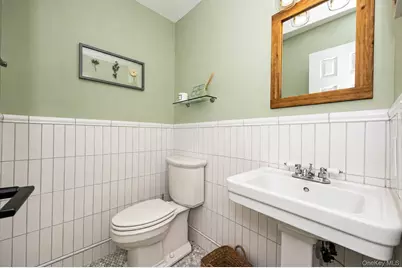 134 Paris Court, West Islip, NY 11795 - Photo 12