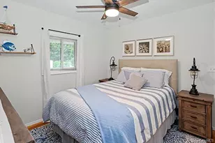 7 Beatrice Ln, Old Bethpage, NY 11804 - Photo 10