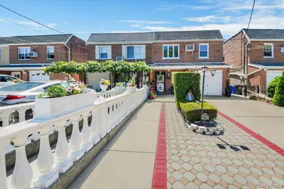 279 Throggs Neck Boulevard, Bronx, NY 10465 - Photo 1